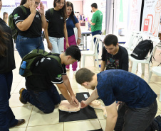 Com mais de 100 projetos, UEM mostra força da ciência na Expoingá 2025
