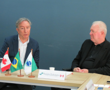 Paraná e consórcio de universidades do Canadá discutem parcerias em ciência