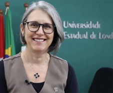 Após 10 anos, UEL lança concurso com 102 vagas para professor; salário é de R$ 17 mil
