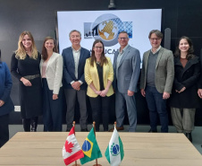 Paraná e consórcio de universidades do Canadá discutem parcerias em ciência