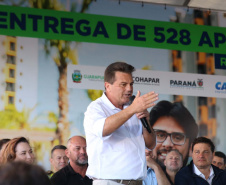 Sonho realizado: governador entrega residencial com 528 apartamentos em Guarapuava