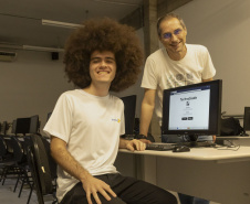 Aluno da UEM vence hackathon com IA para diagnosticar doenças em amostras de sangue