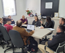 UEL e Unicentro planejam ações de saúde digital com foco na atenção básica