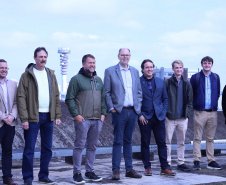 Estado faz entrega simbólica de chaves à entidade que assume a gestão do Hub GovTechs