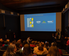 "Rodyna": documentário mostra trajetória de cientistas ucranianos acolhidos no Paraná