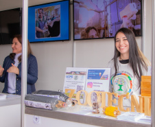  UEPG apresenta Escola de Queijo e outros projetos na Agroleite em Castro