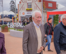  UEPG apresenta Escola de Queijo e outros projetos na Agroleite em Castro