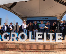 Governador anuncia laboratório de biotecnologia do leite e solução europeia para o agro