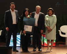 Pesquisadora Mariangela Hungria recebe a Ordem do Pinheiro, maior comenda do Paraná