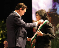 Pesquisadora Mariangela Hungria recebe a Ordem do Pinheiro, maior comenda do Paraná