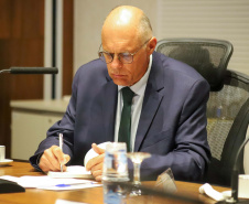 Piana destaca diferenciais do Paraná para a Agência Francesa de Desenvolvimento