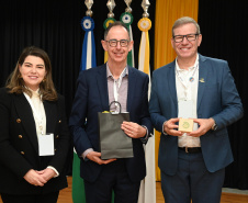Missão da Nova Zelândia visita universidades estaduais do Paraná em busca de parcerias