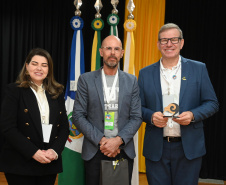 Missão da Nova Zelândia visita universidades estaduais do Paraná em busca de parcerias