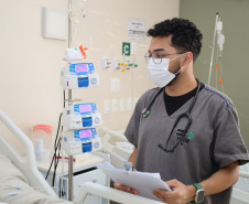 Referência em atendimento e pesquisa, Hospital Universitário da UEM completa 37 anos