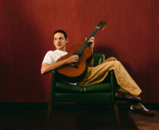 Agenda cultural da semana: comédias, dramas complexos e Rubel invadem o Guaíra