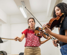 Solistas da Orquestra da Ópera de Paris ministram masterclasses na Embap