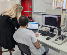 Rede colaborativa de universidades oferece testes de detecção de metanol em bebidas