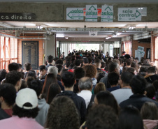 Mais de 17 mil candidatos fazem o vestibular da UEL a partir deste domingo