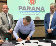 Governo do Estado, MPPR e UEM oficializam parceria para criação de painel da dengue