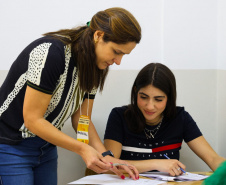Com 5.981 candidatos, Unicentro aplica provas do Vestibular 2026