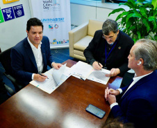 Paraná firma parceria com ONU-Habitat para criação de Observatório Inteligente das Cidades