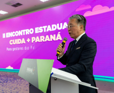 Estado lança programa Paraná Amigo da Pessoa Idosa e oficializa Bolsa Cuidador