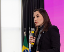 Estado lança programa Paraná Amigo da Pessoa Idosa e oficializa Bolsa Cuidador