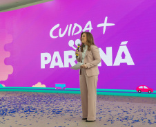 Estado lança programa Paraná Amigo da Pessoa Idosa e oficializa Bolsa Cuidador