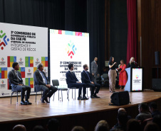 CGE reúne 700 servidores estaduais e municipais para debater transparência