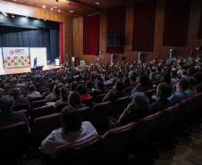 Vencedores do 3º Concurso de Redação da CGE recebem prêmios