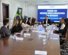 Governador Ratinho Junior empossa quatro novos procuradores do Estado