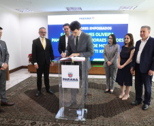 Governador Ratinho Junior empossa quatro novos procuradores do Estado