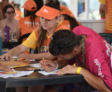 Universidades ampliam presença no Verão Maior Paraná com ações educativas no Litoral