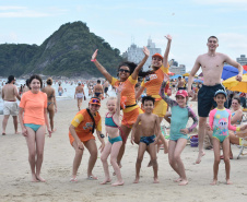 Universidades ampliam presença no Verão Maior Paraná com ações educativas no Litoral