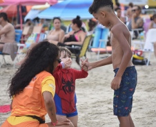 Universidades ampliam presença no Verão Maior Paraná com ações educativas no Litoral