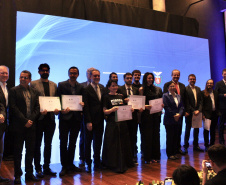 Estado premia iniciativas que promovem pesquisa, inovação e impacto social no Paraná