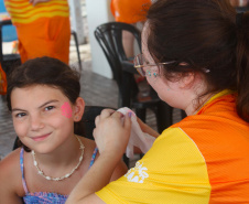 Universidades ampliam presença no Verão Maior Paraná com ações educativas no Litoral