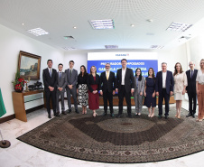 Governador Ratinho Junior empossa quatro novos procuradores do Estado