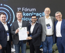 Paraná promove fórum de tokenização veicular e debate futuro da mobilidade digital