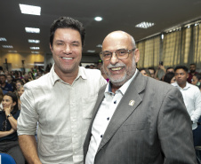 Ratinho Junior autoriza implementação do curso de Medicina na UENP para atender o Norte Pioneiro