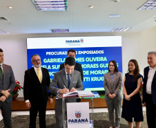 Governador Ratinho Junior empossa quatro novos procuradores do Estado