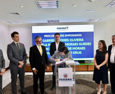 Governador Ratinho Junior empossa quatro novos procuradores do Estado