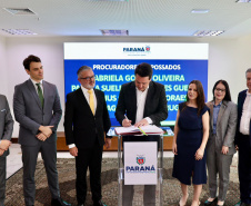 Governador Ratinho Junior empossa quatro novos procuradores do Estado