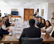 Governador Ratinho Junior empossa quatro novos procuradores do Estado