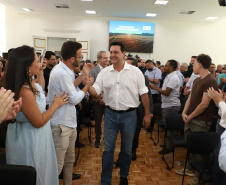 Ratinho Junior lança programas que levam energia mais potente e conectividade às propriedades rurais