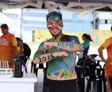 Veranistas comemoram resultado do vestibular da UEPG no Verão Maior Paraná