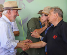 Estado anuncia R$ 16 milhões para novo prédio de pesquisa de alimentos e reformas na Unioeste