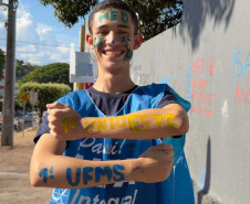 Aluno da rede pública vai do Ganhando o Mundo ao 1º lugar de medicina em federal