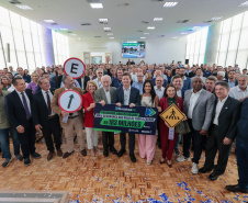 Estado autoriza R$ 183 milhões para reforçar sinalização urbana nos 399 municípios