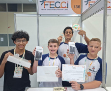 Alunos da rede estadual transformam ciência em soluções reais na Expo Umuarama